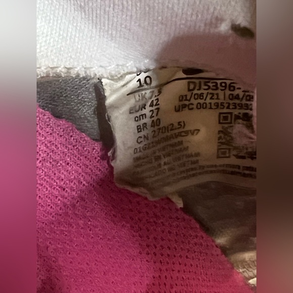 Women's Nike React Infinity Run Flyknit 2 - Picture 3 of 9